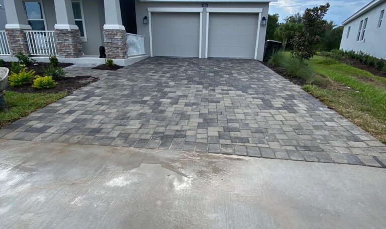 Pavers jobs completed for home's driveway