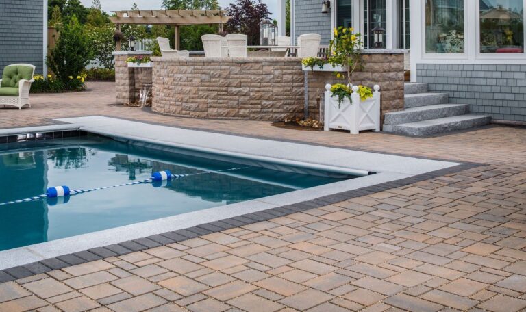 Beautiful pool deck pavers